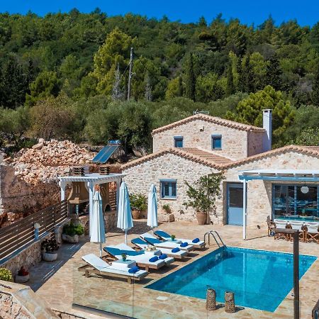Villa Daniela - Private Pool And Serene Location, By Zantewize Коритион Экстерьер фото